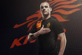 亚洲杯转会风云：阿森纳盯上锋线强援，纳达尔或成交易筹码的简单介绍