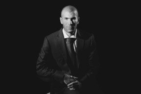 领先优势明显首场状态出色，RNG观众沸腾！西亚卡姆重返赛场赢得满堂喝彩